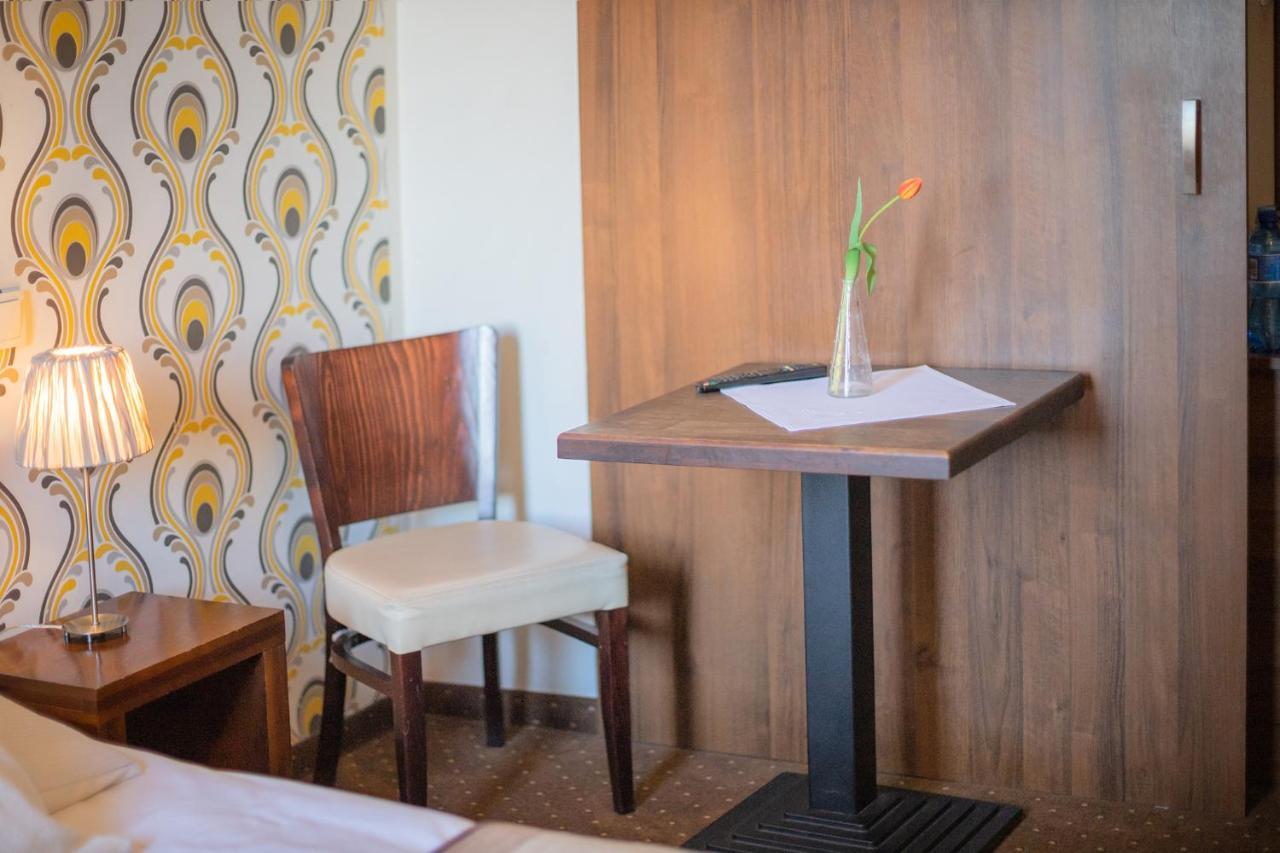 Pod Wzgorzem Bed & Breakfast 프롬보르크 외부 사진